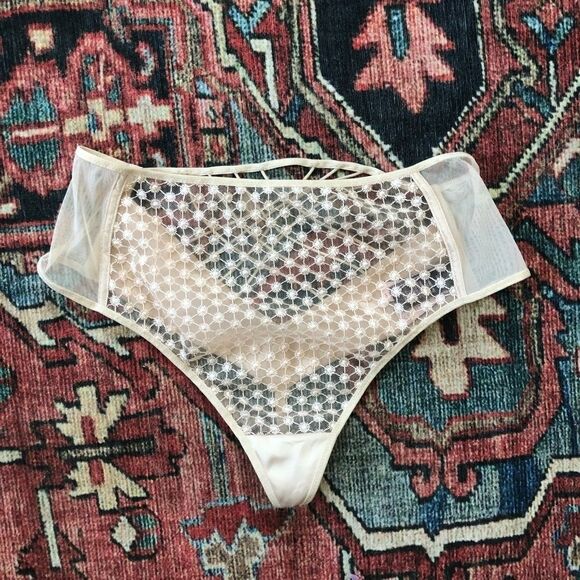NEW ✨ Luxe High-waist Mesh Thong Panty Small - Picture 4 of 6